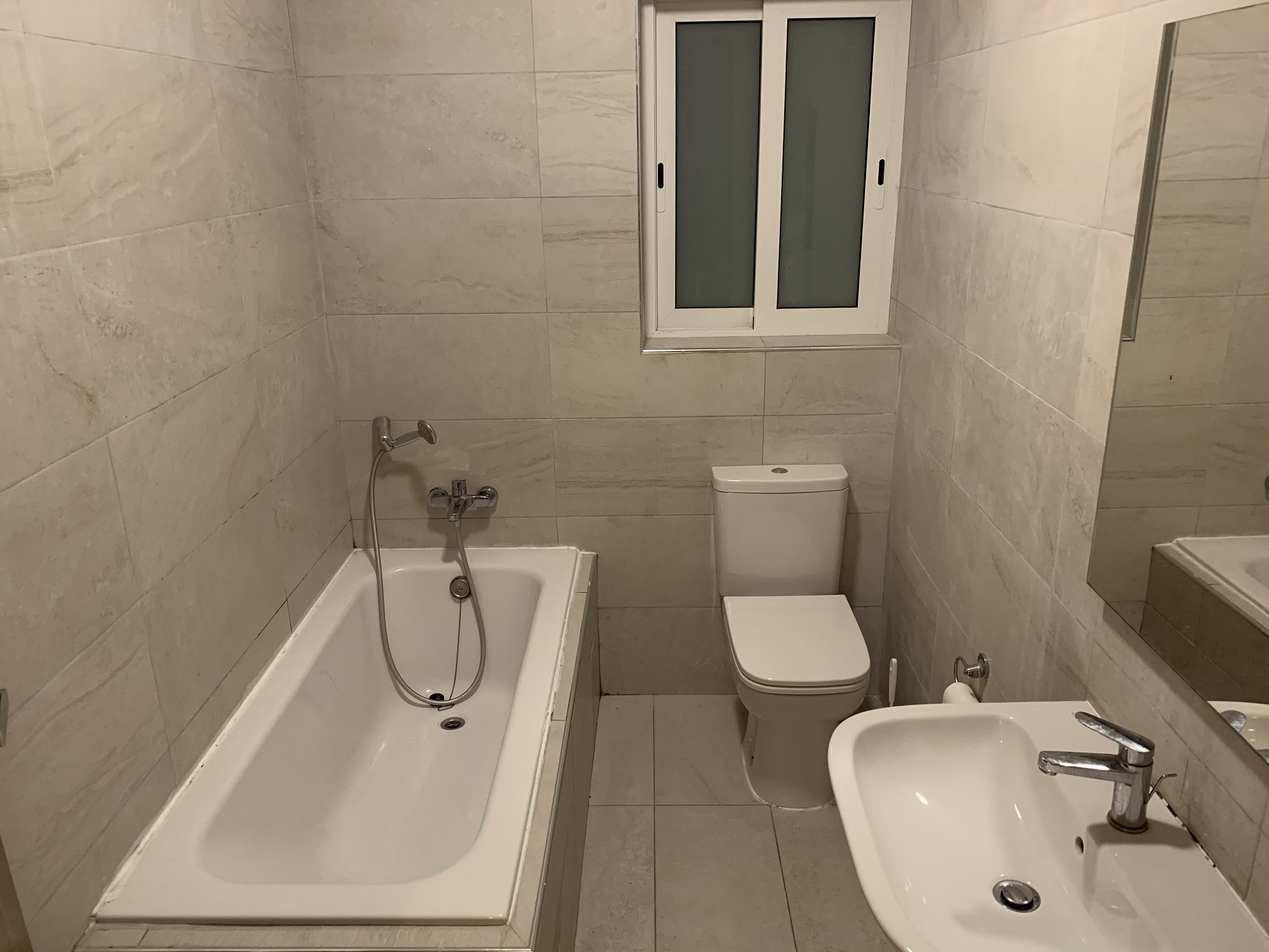 Bathroom with tub at the BELS Residence